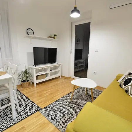 アパート Lumi Vrnjačka Banja