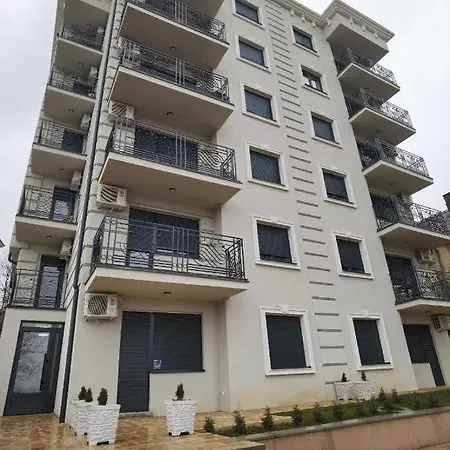 アパート Lumi Vrnjačka Banja